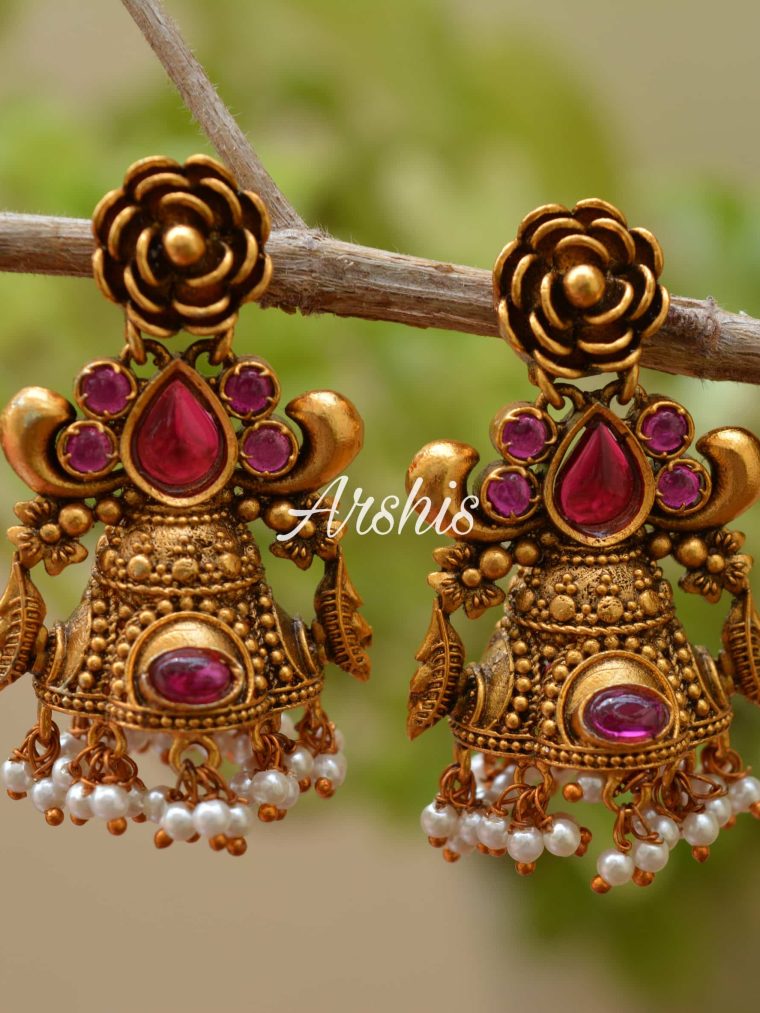 Beautiful Flower Design Earrings