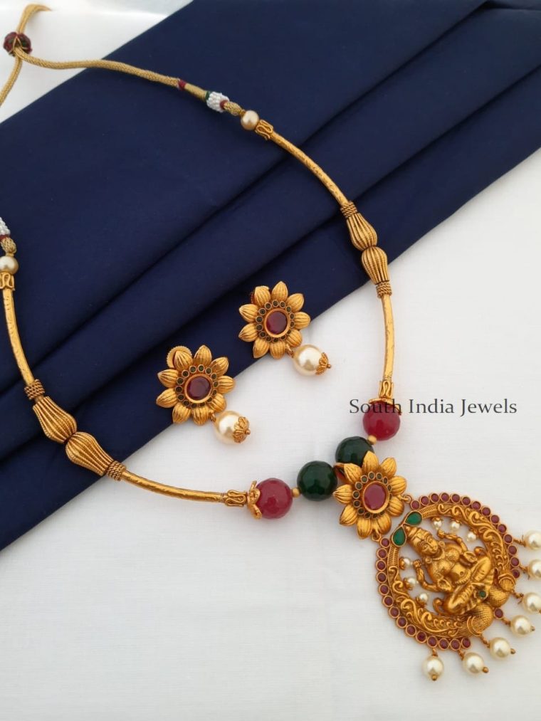 Trendy Lakshmi Pendant Necklace