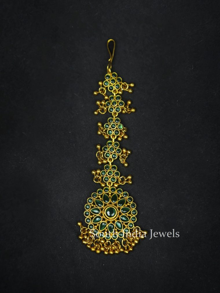 Gorgeous Emerald Maang Tikka