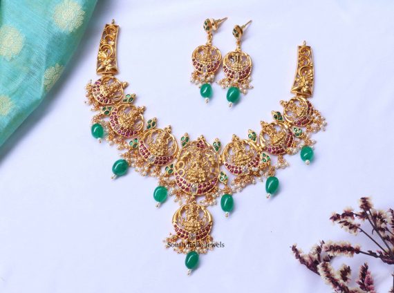 Trendy Lakshmi Emerald Design Necklace