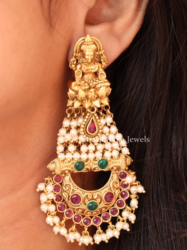 Lakshmi Design Pearls Earrings-3