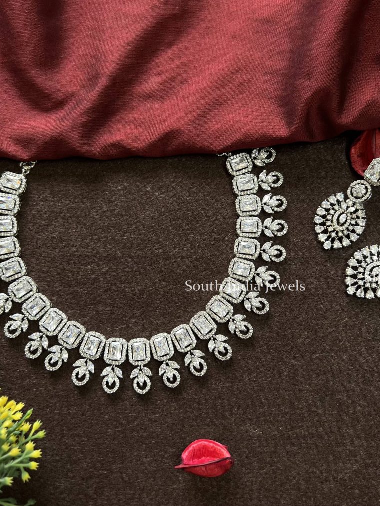 Pretty Zircon Stones Necklace