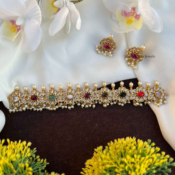 Navarathna Guttapusalu Floral Choker