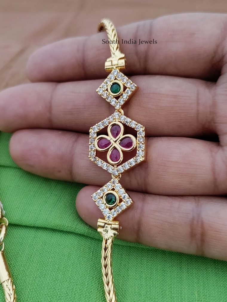 Tredny Floral Design Mugappu Chain