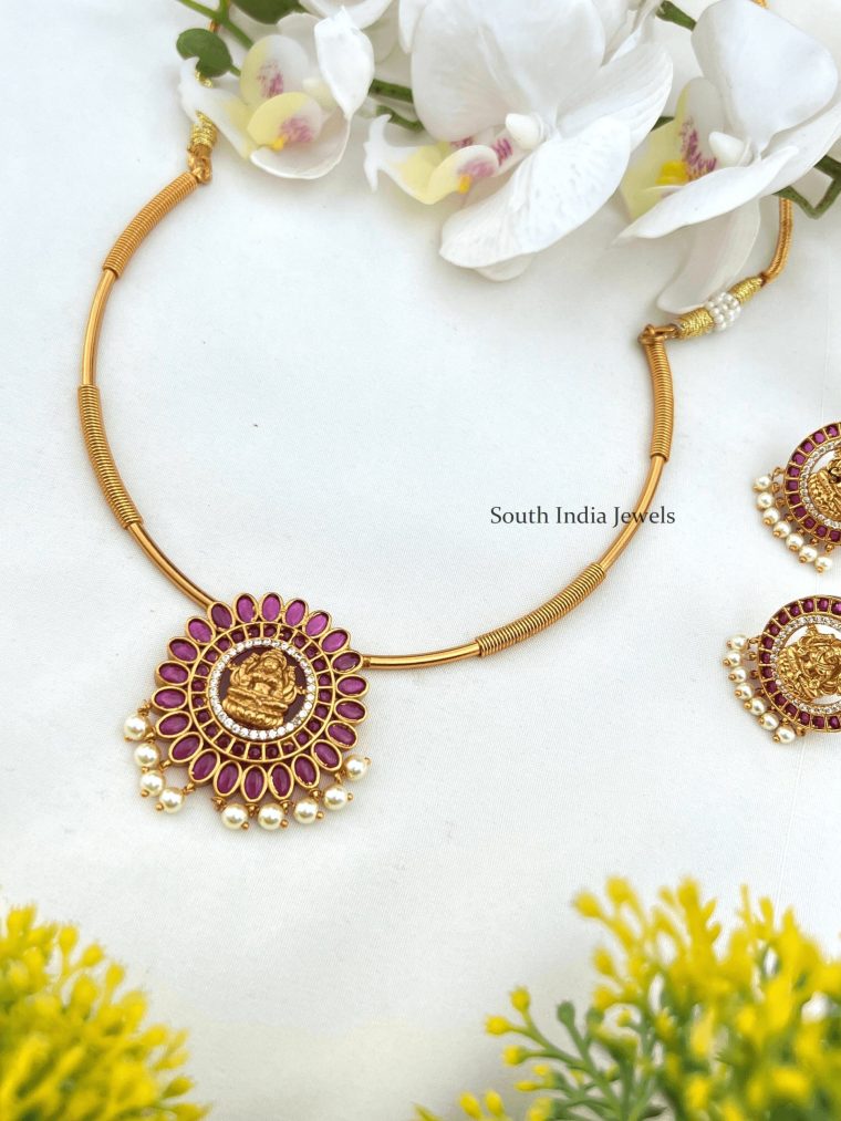 Lakshmi Pendent Hasli Necklace