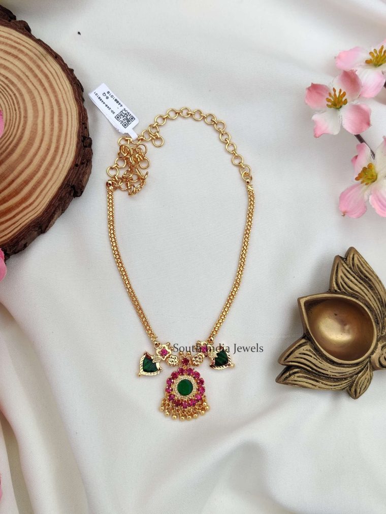 Pretty Short Palakka Necklace