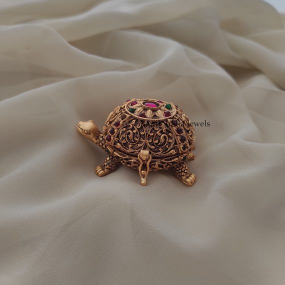 Trendy Tortoise Design Kumkum Box