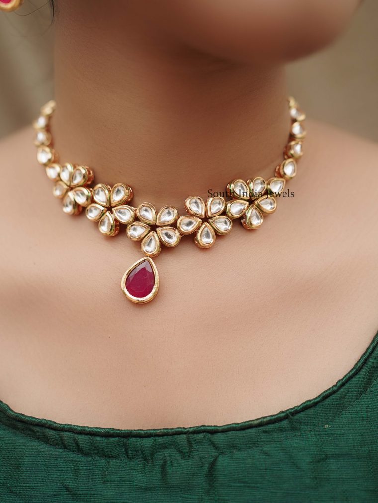 Trendy Kundan Stones Choker