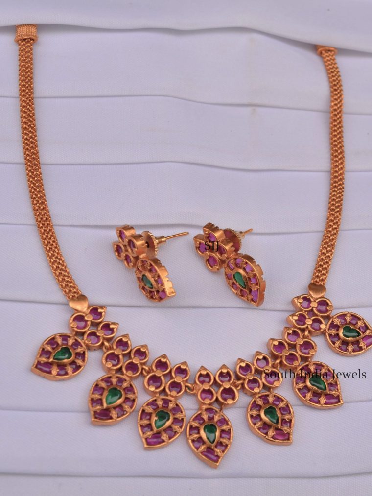 Elegant Mango Design Necklace