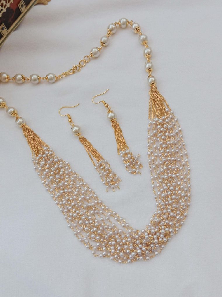 Pretty 14 Line Pearl Neckset