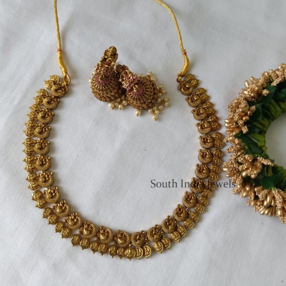 Traditional Lakshmi Necklace with Jumkas