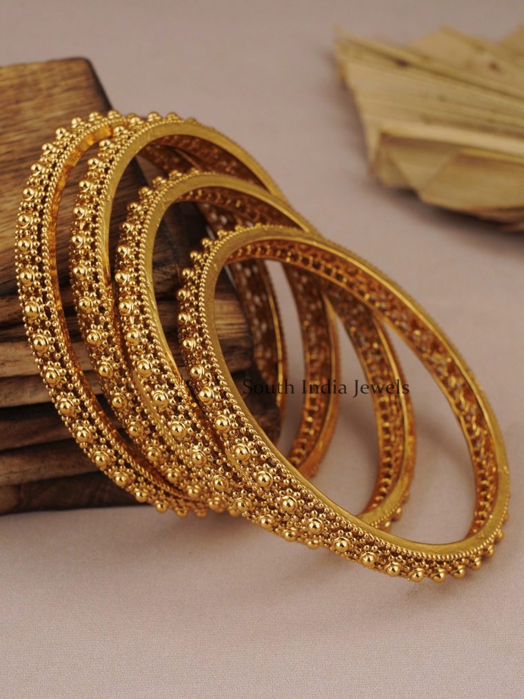 Tremendous Motif Bangle Set