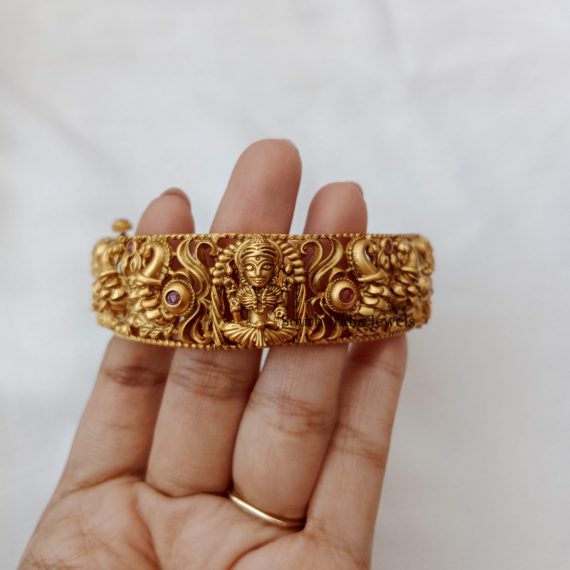 Goddess Lakshmi with Peacock Bangles