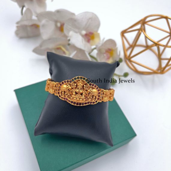 Astonishing Nagas Lakshmi Kada Bangle