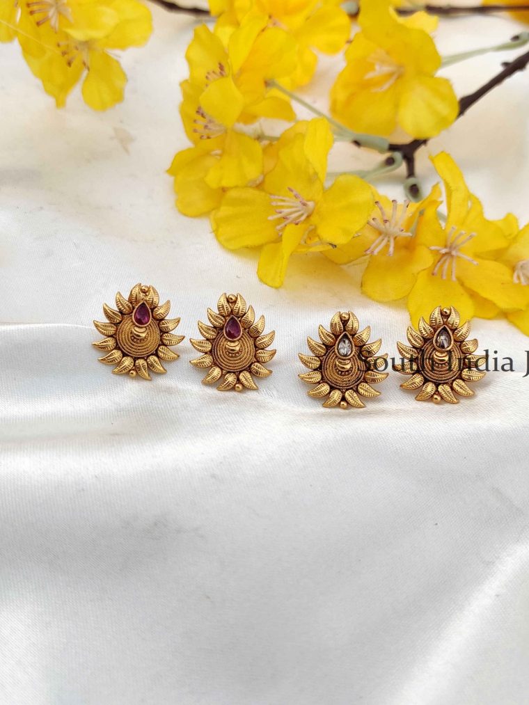 Beautiful Leaf Design Antique Earring