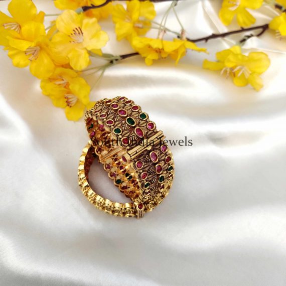 Elegant Gold Look Alike Openable Kada Bangle