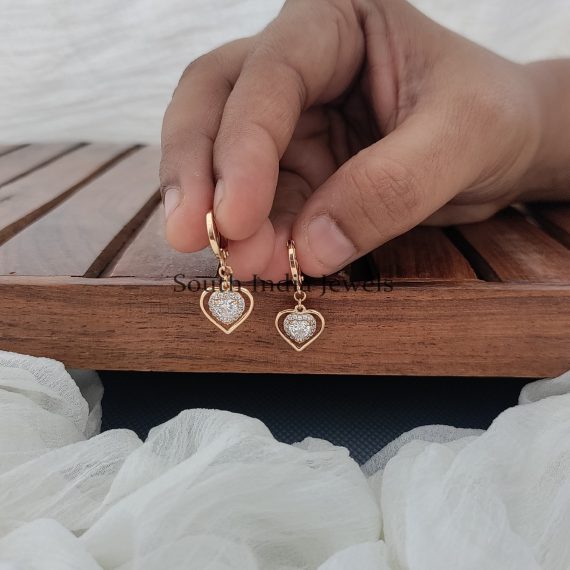 Trendy Heart Design Dangling Earrings