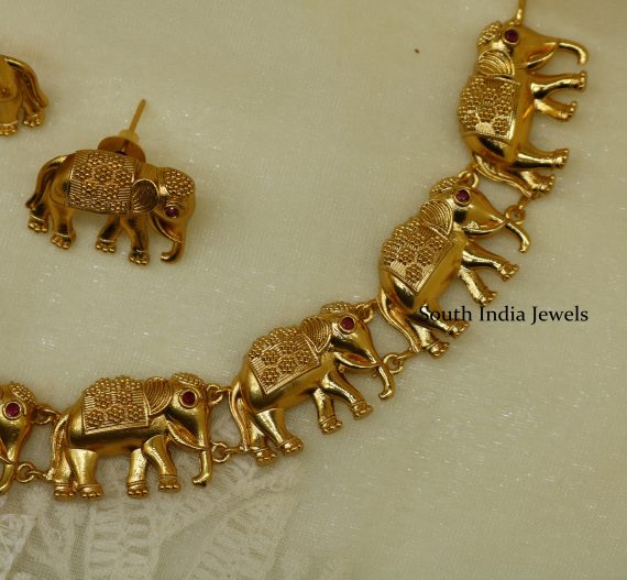 Attractive Temple Choker