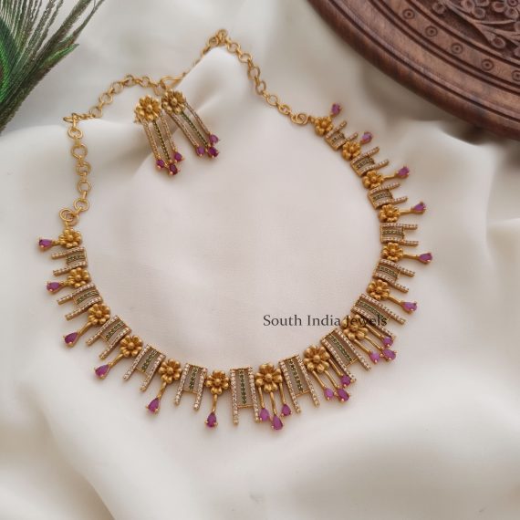 Gorgeous Flower Design AD Necklace