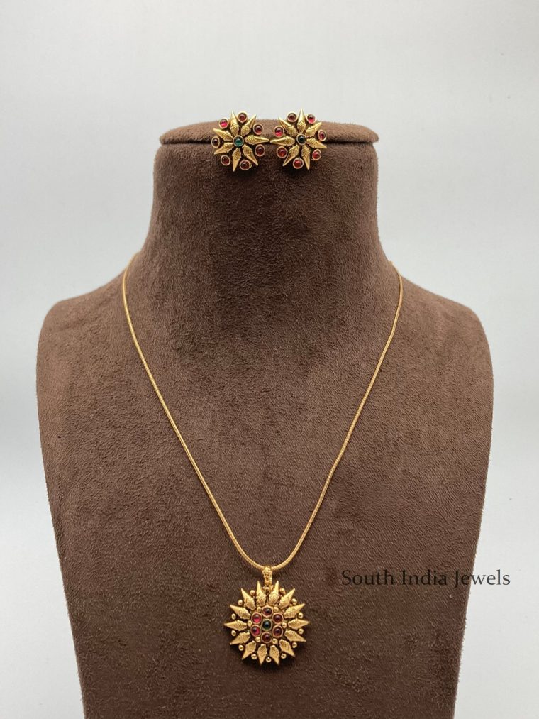 Marvelous Gold Look Alike Pendant Set