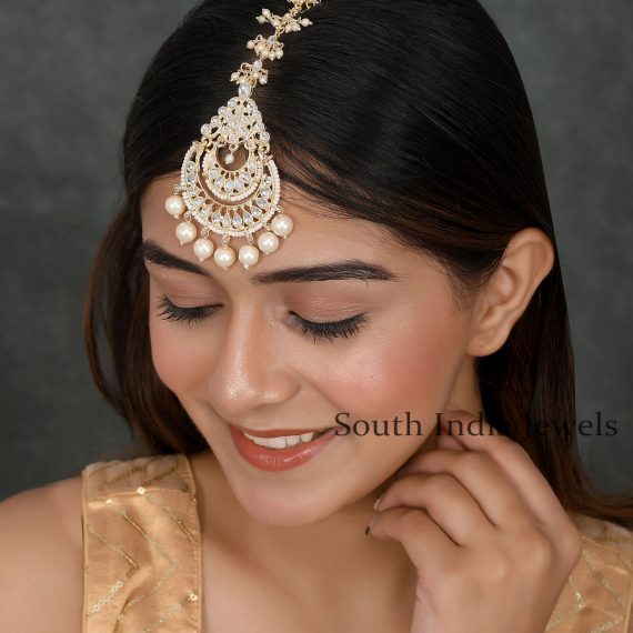 Trendy Kundan Handcrafted Bridal Maang Tikka