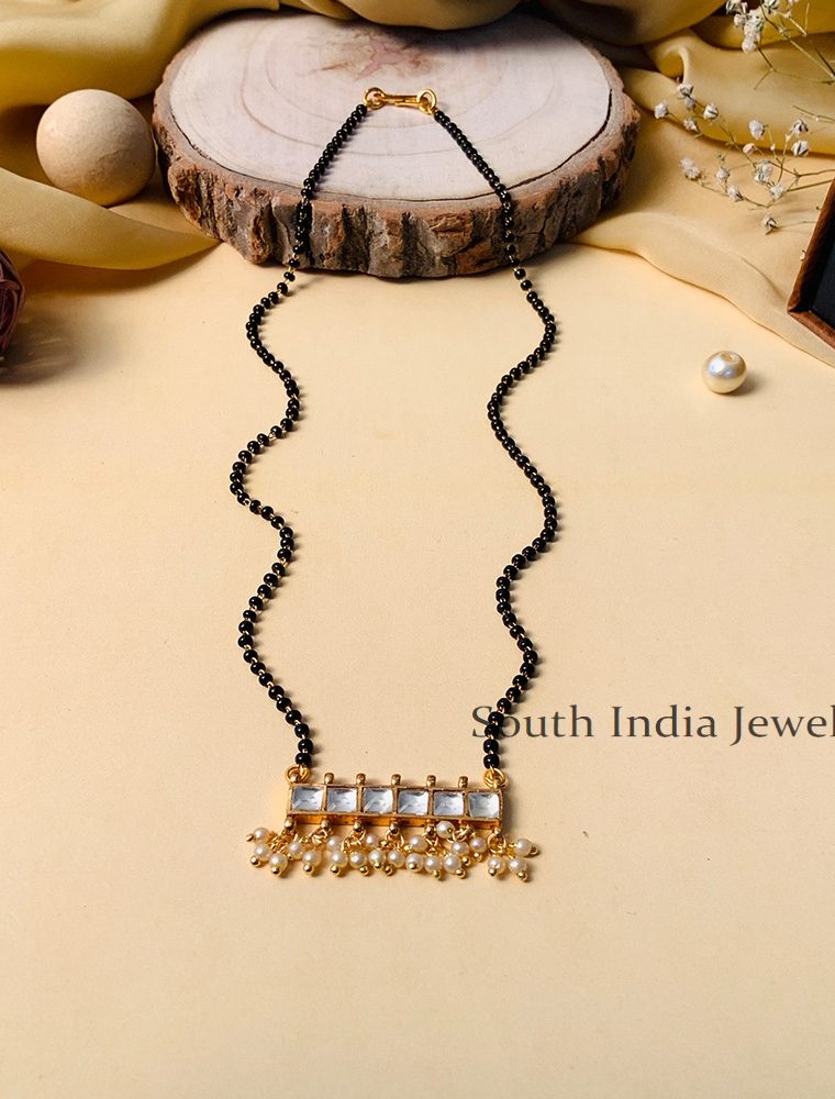 Charming White Jadau Pachi Polki Kundan Mangalsutra