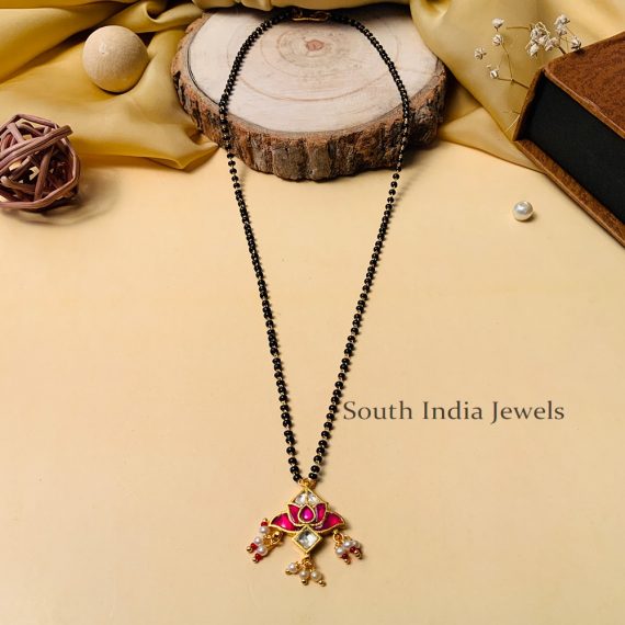 Classy Ahmedabadi Jadau Pachi Polki Kundan Square Lotus Mangalsutra