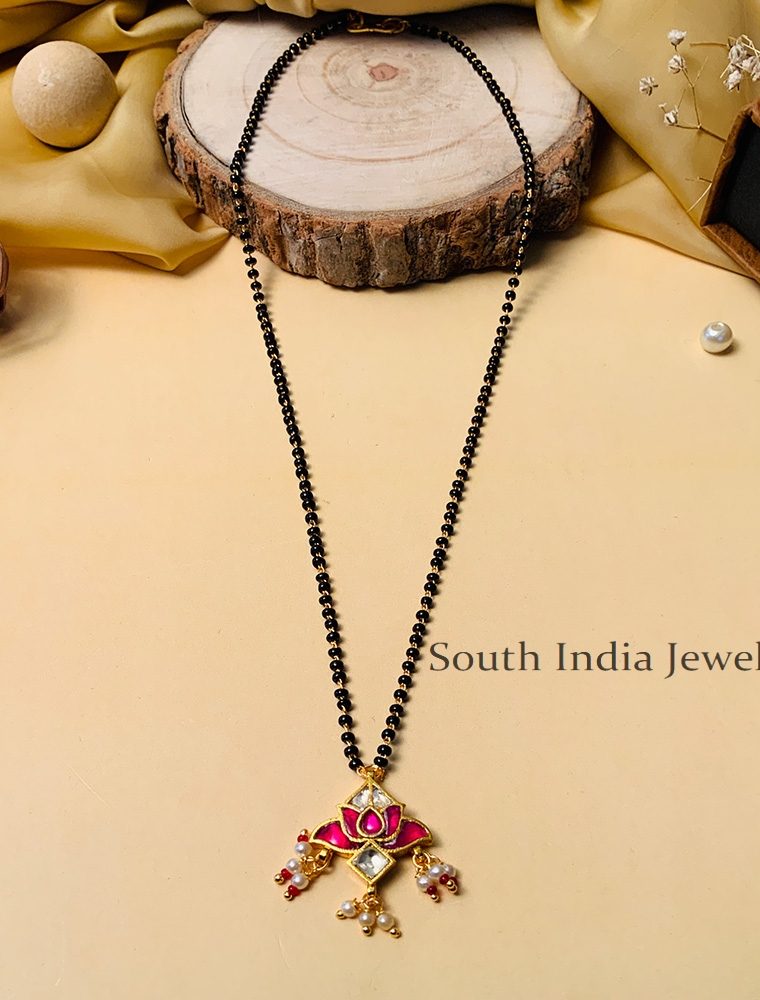 Classy Ahmedabadi Jadau Pachi Polki Kundan Square Lotus Mangalsutra