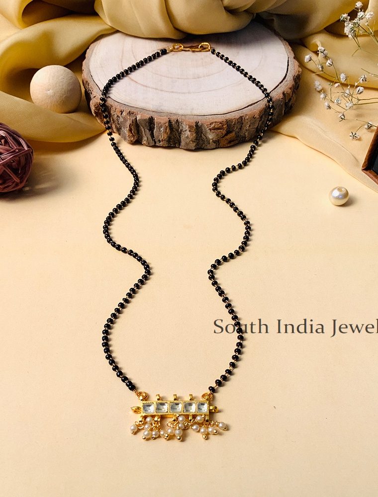 Elegant White Jadau Pachi Polki Kundan Mangalsutra