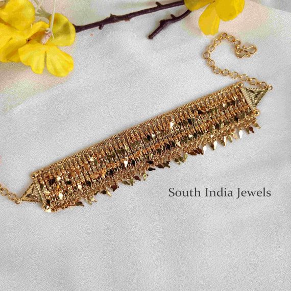 Kerala Style Elakka Thali High Neck Choker