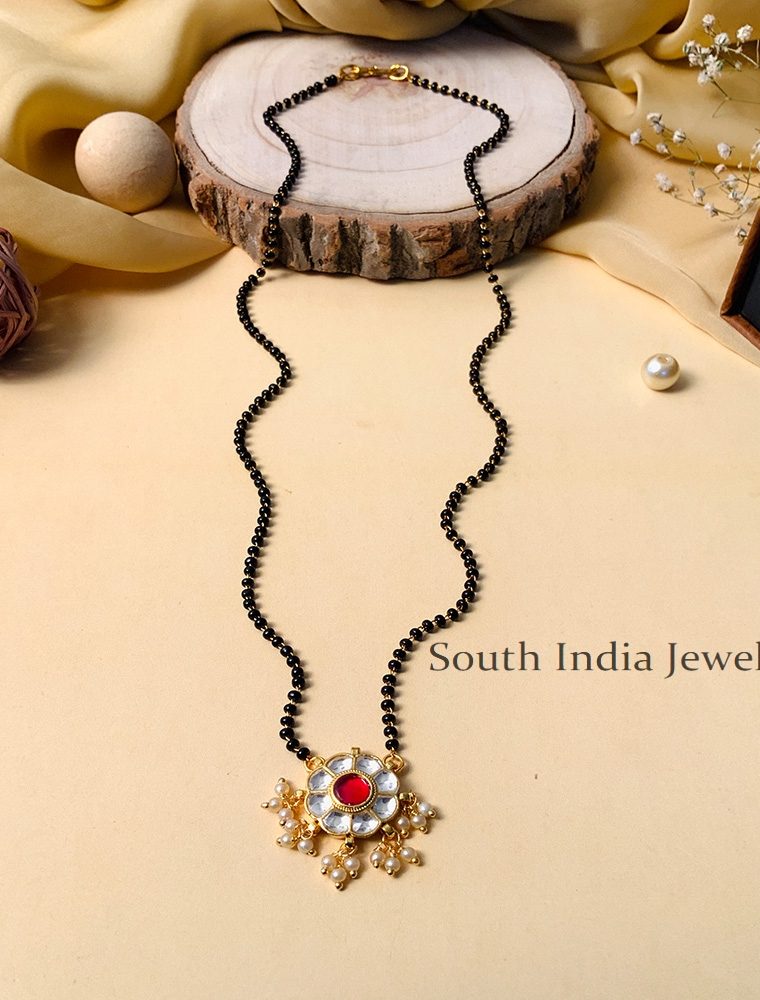 Sparkling Round Flower Jadau Pachi Polki Kundan Mangalsutra