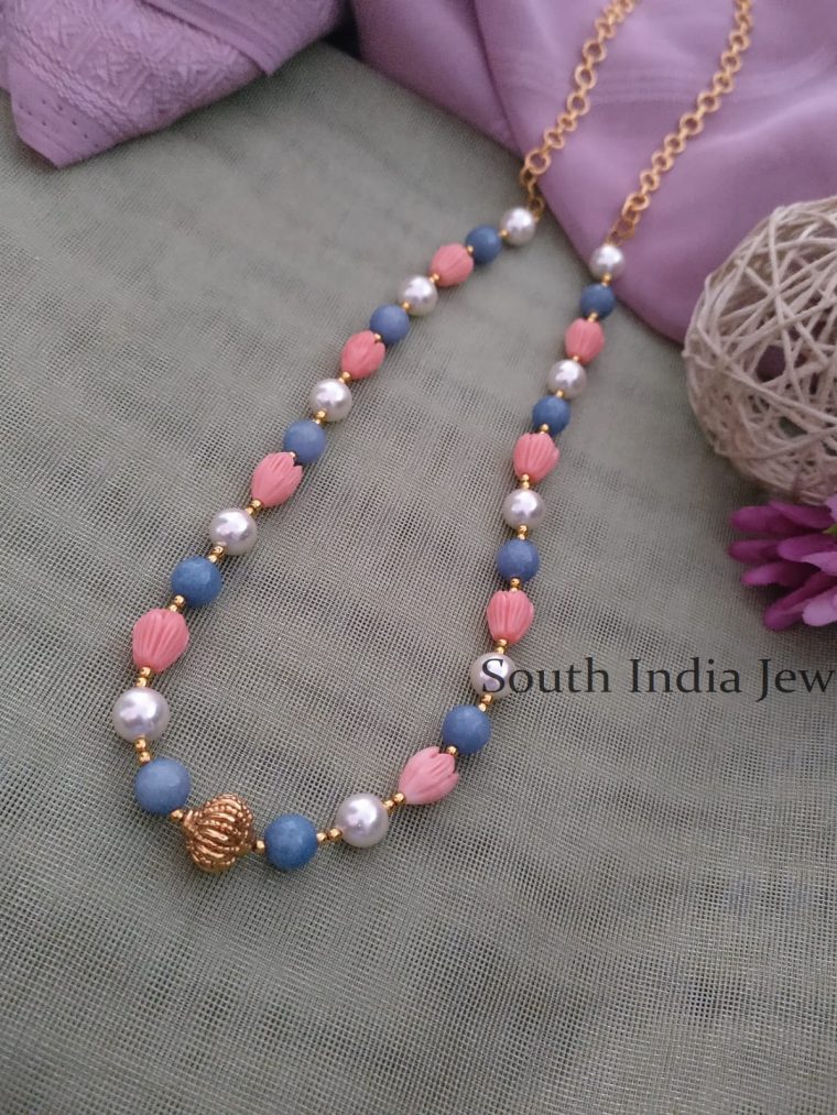 Trendy Coral Single Line Chain