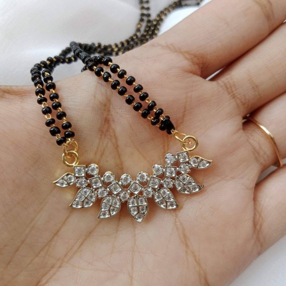 AD Leaf Pendant Blackbeaded Mangalsutra