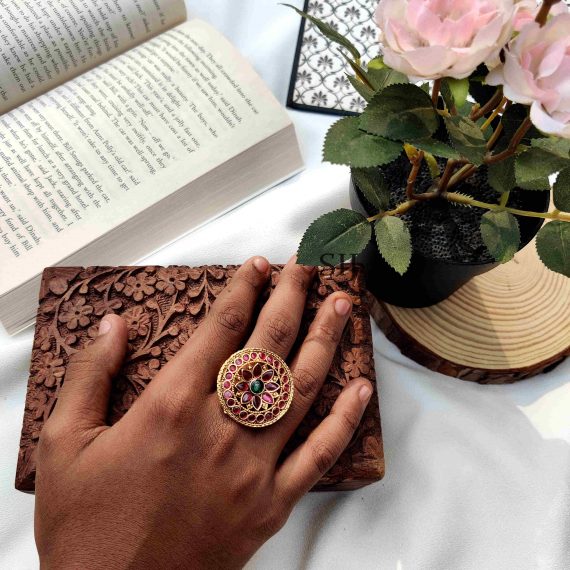 Alluring Floral Petals Finger Ring