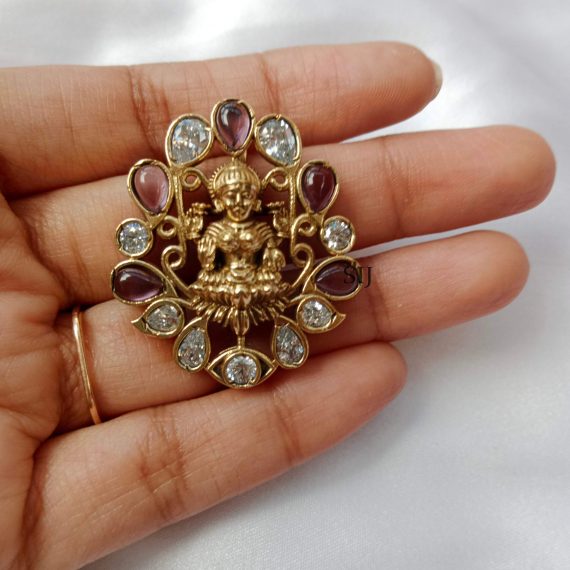 Trendy Amethyst Victorian Pendant