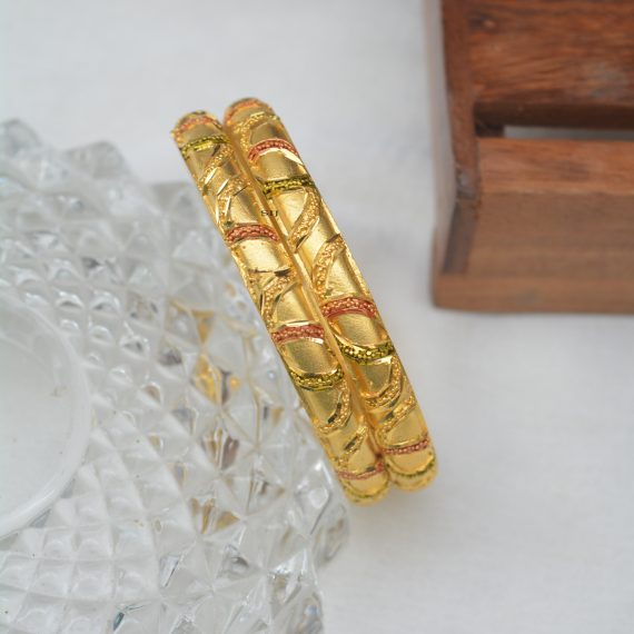 Trendy Wavy Design Enamel Bangles