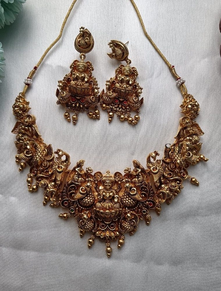 Traditional Grand Lakshmi Necklace Set