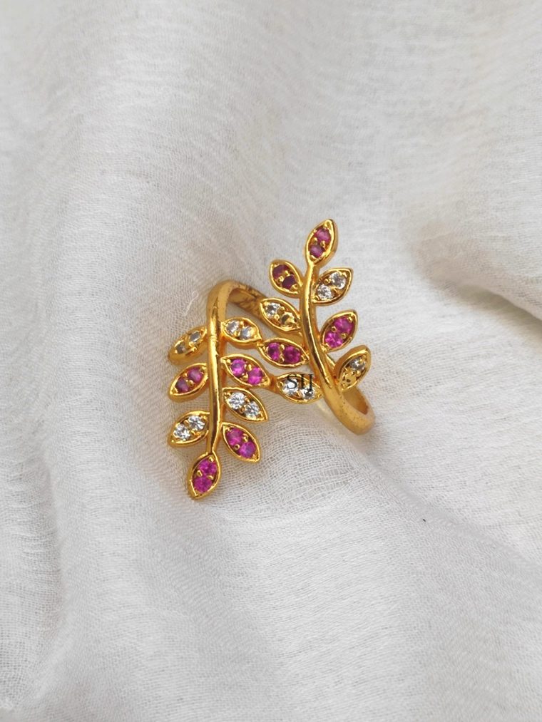 Trendy Leaf Design AD Finger Ring