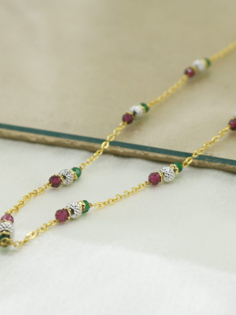 Twinkling Golden Bead Chain Design