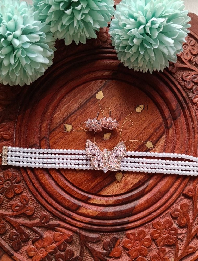 White Pearl Butterfly Peach Stone Choker