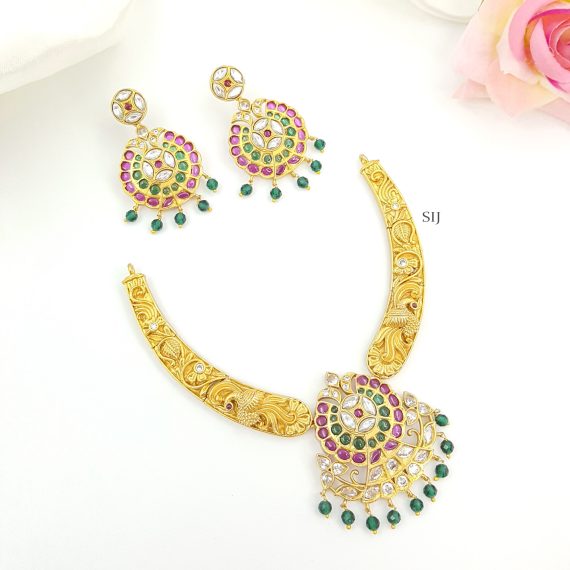 Elegant Peacock Carved Design Gold Plated Hasli Necklace Set