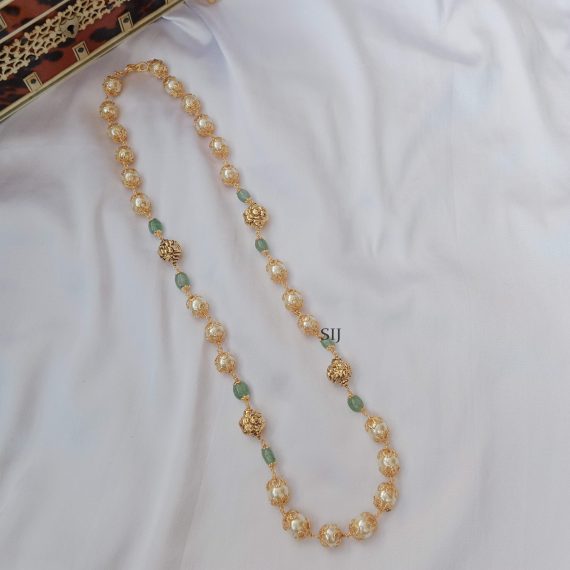 Sparkling Pearl And Green Beads Chain