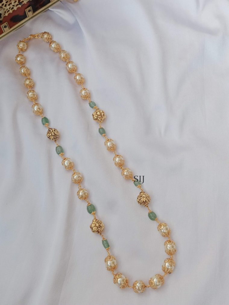 Sparkling Pearl And Green Beads Chain