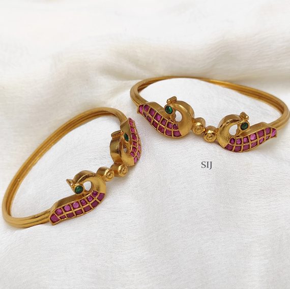 Charming Kemp Kada Type Bangles