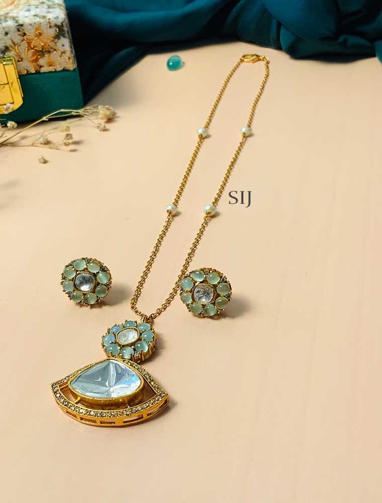 Fabulous Gold Plated Polki Pendant Chain