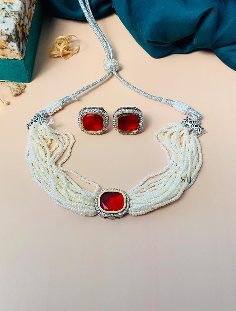 Stunning Silver Plated Red Pearl Choker