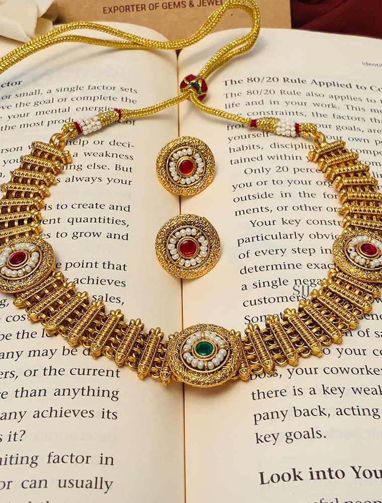 Fabulous Matt Gold Plated Kundan Necklace