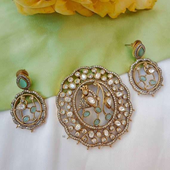 Mesmerising Peacock Victorian Pendant Set