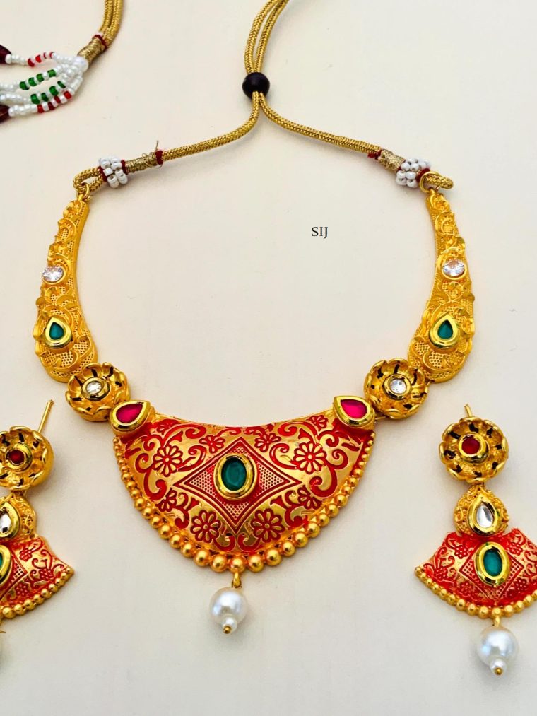 Matte Finish Kundan Studded Choker