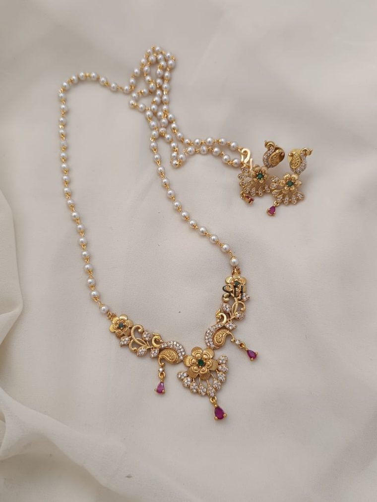 Floral Pearl Long Dollar Chain Set